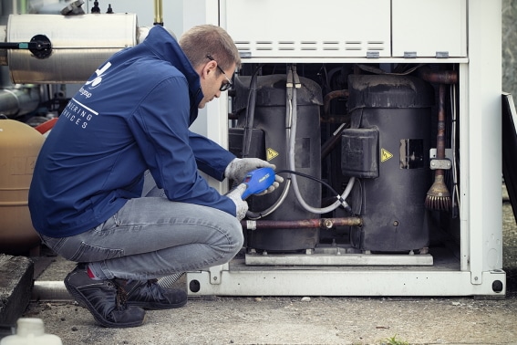 technician leak detection